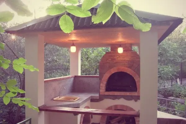 Building a Homemade Oven for a Summer Gazebo or Kitchen