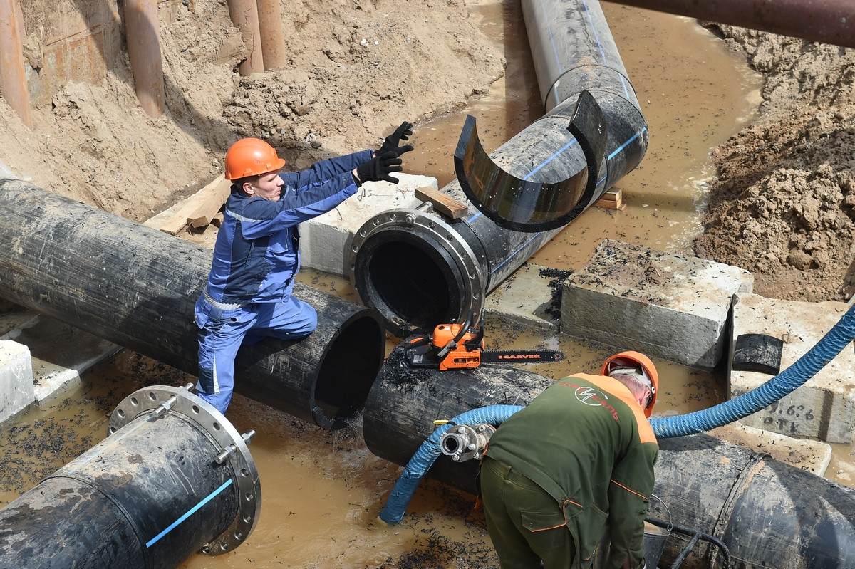 Professional installation and maintenance of drainage systems