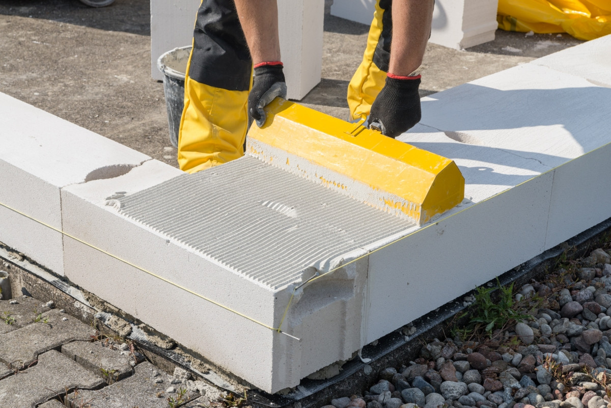 Masonry mortars and adhesive compositions for aerated concrete and foam concrete