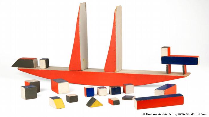 In 1923, Alma Buscher created this toy ship