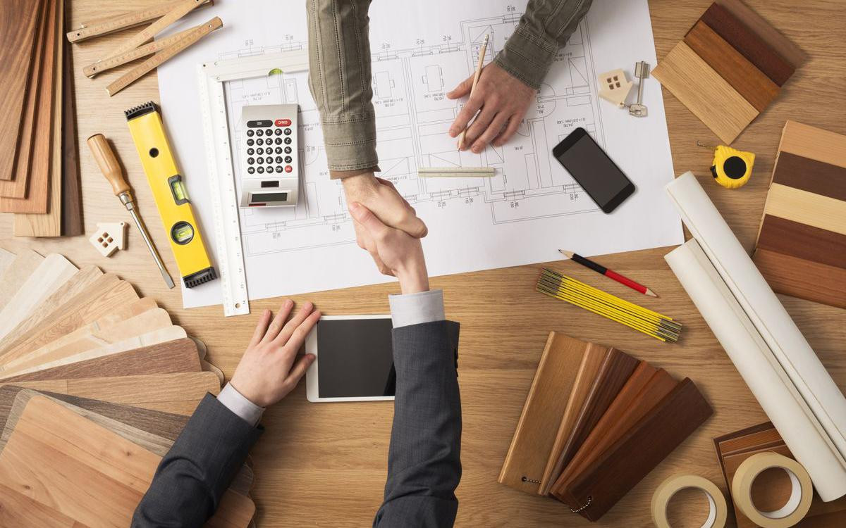 Checking documents of a private renovation team