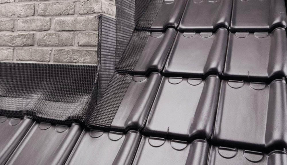 Features of Using Roofing Tape for Various Joints