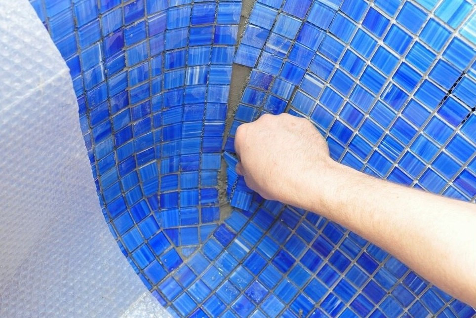 Features of Mosaic Installation in Bathrooms